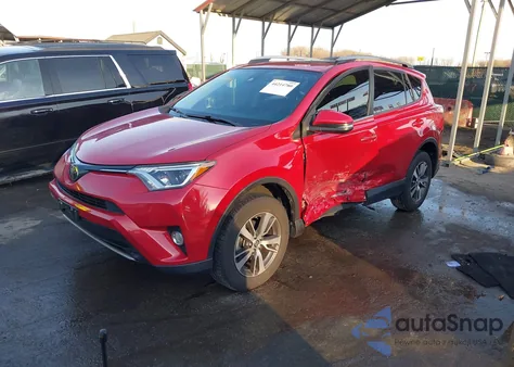 2017 Toyota Rav4 Xle z USA, uszkodzony, nr VIN JTMRFREV9HJ145428